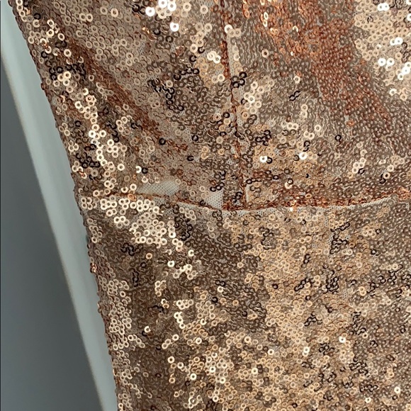 Sequined formal dress - Picture 4 of 4